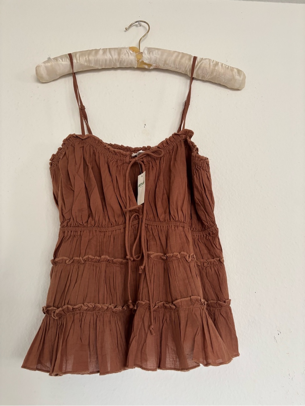 Womans brown Boho Ruffled Fall blouse brand new with the tags